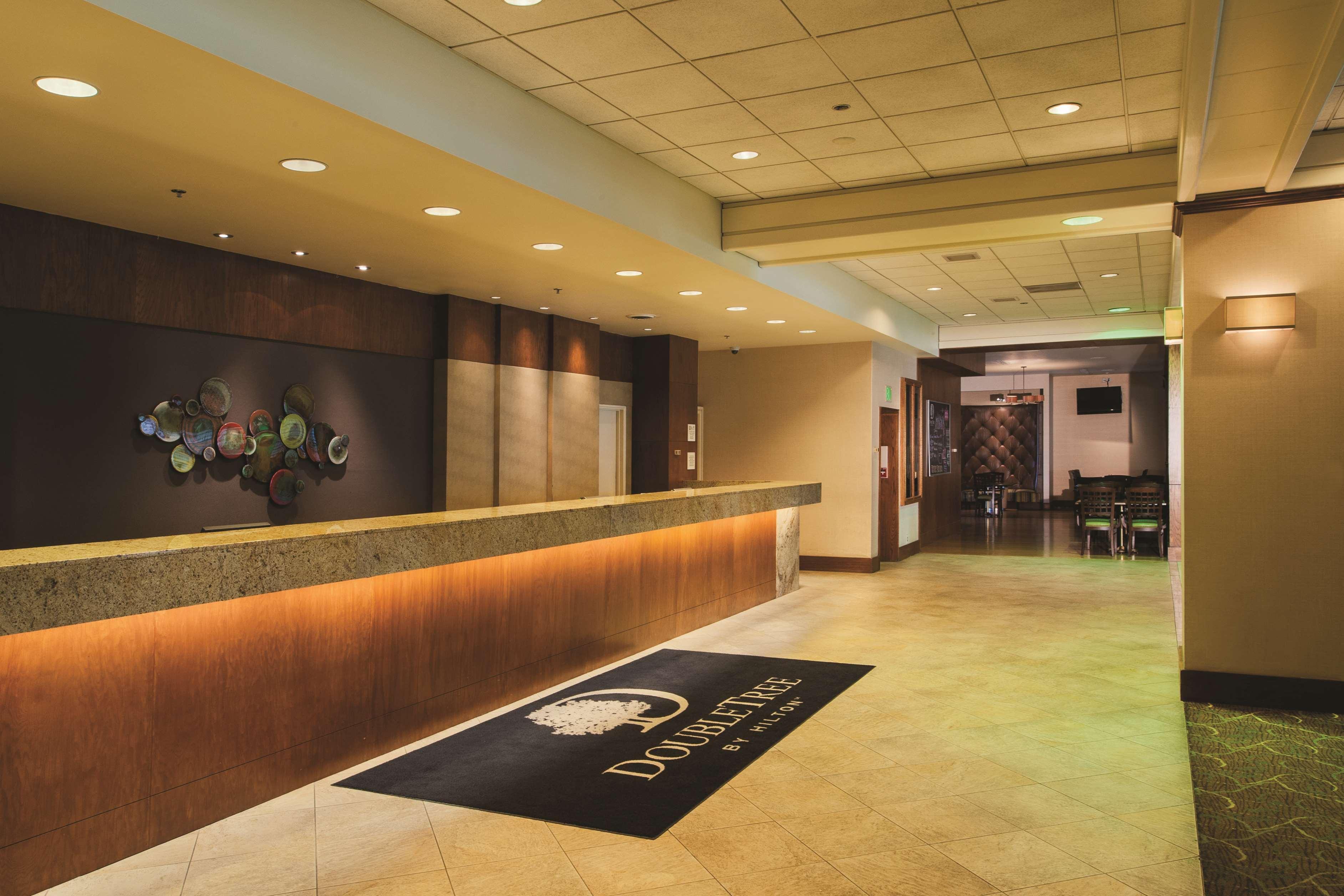 Doubletree By Hilton Hotel & Executive Meeting Center Omaha-Downtown Екстер'єр фото