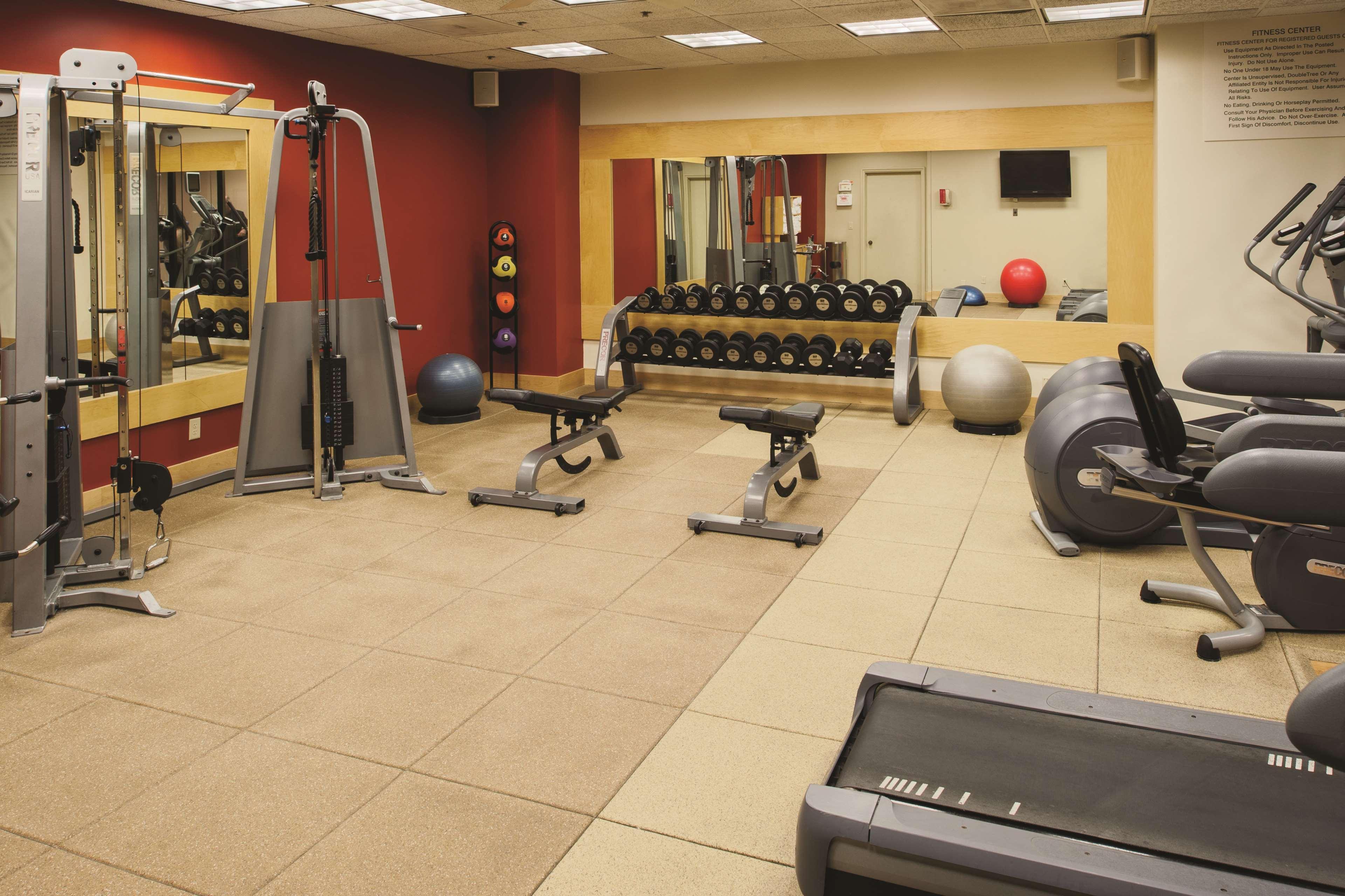 Doubletree By Hilton Hotel & Executive Meeting Center Omaha-Downtown Екстер'єр фото