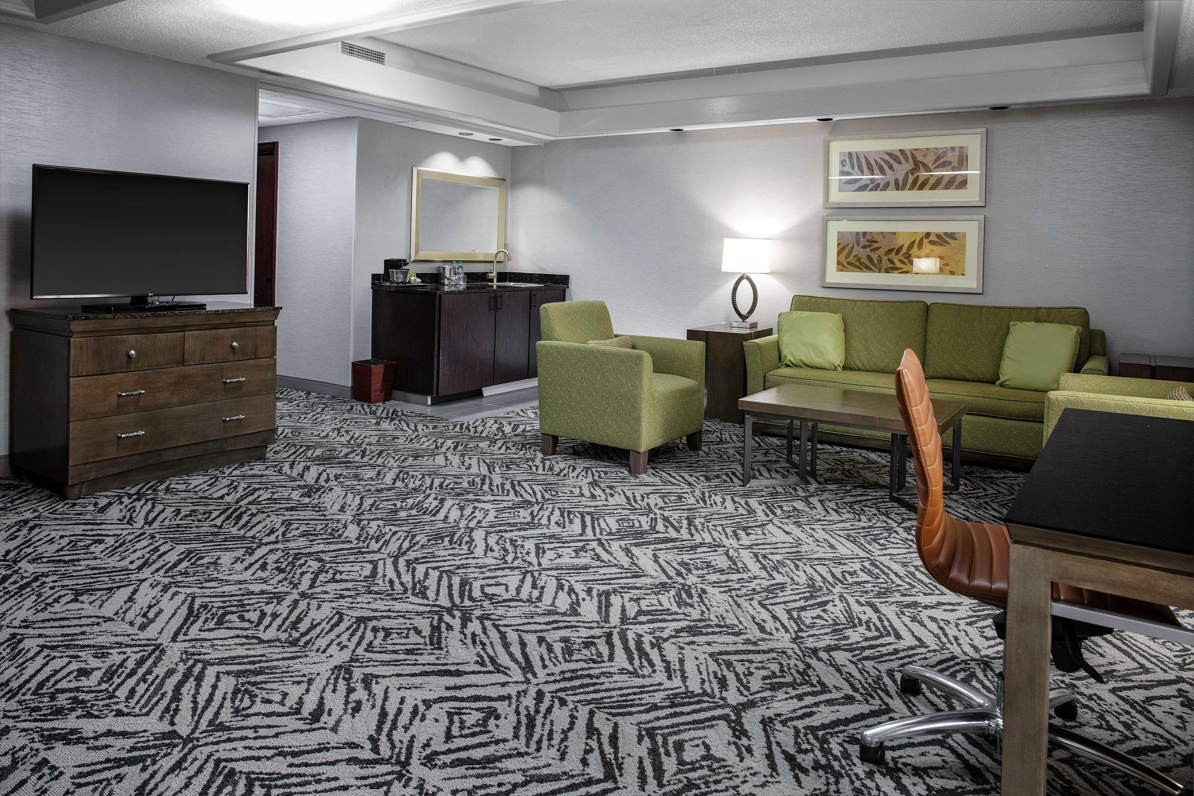 Doubletree By Hilton Hotel & Executive Meeting Center Omaha-Downtown Екстер'єр фото