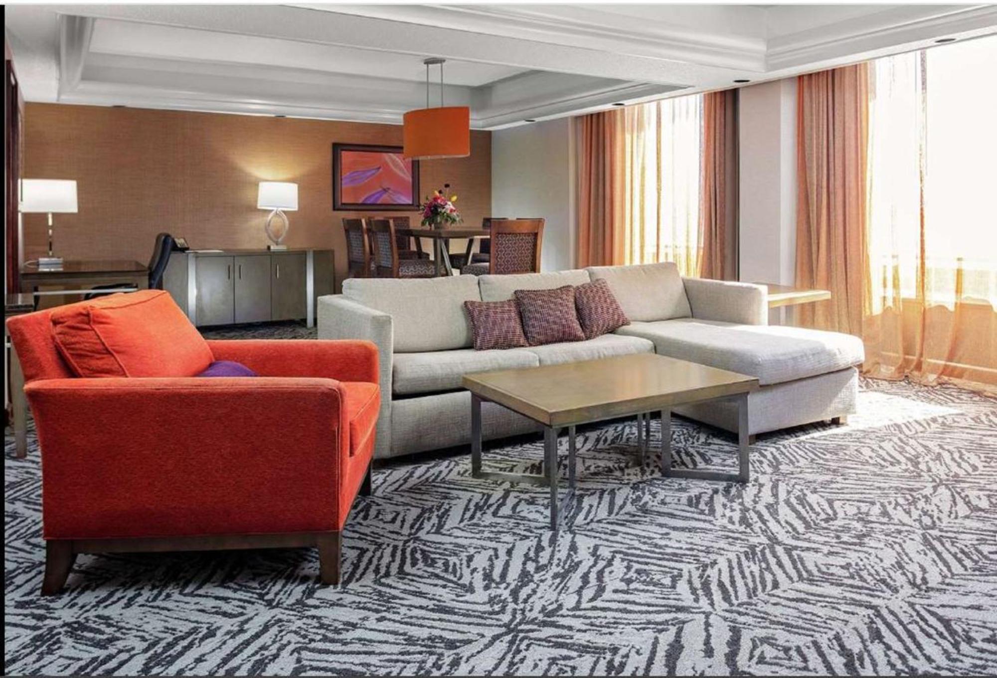 Doubletree By Hilton Hotel & Executive Meeting Center Omaha-Downtown Екстер'єр фото