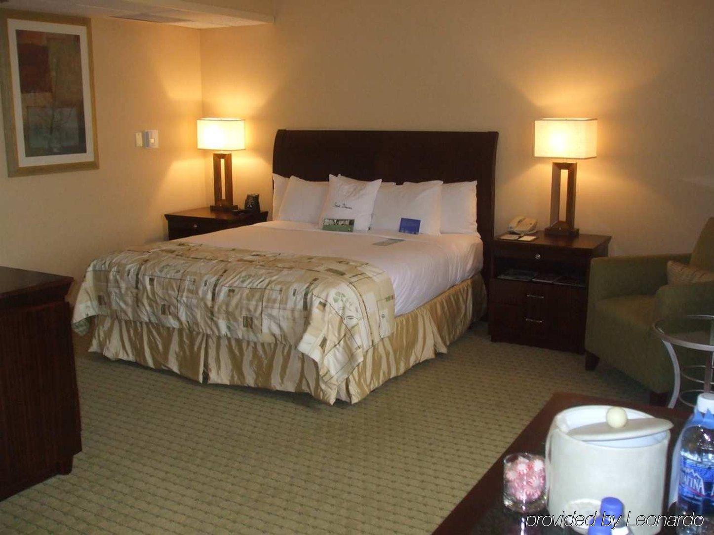 Doubletree By Hilton Hotel & Executive Meeting Center Omaha-Downtown Номер фото